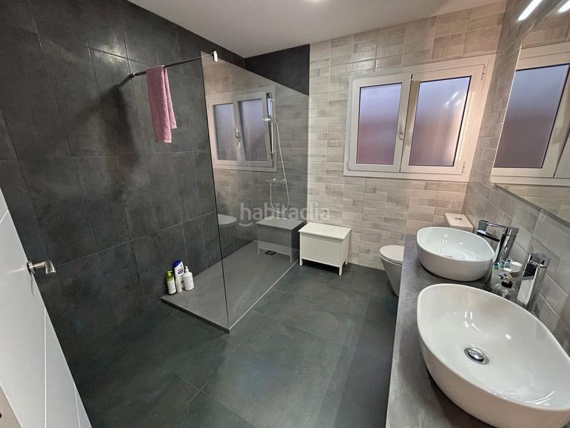 Foto 0c423276-ad1e-463d-b87e-950aba219ac1. Semi detached house with heating in Nucli Urbà Esparreguera