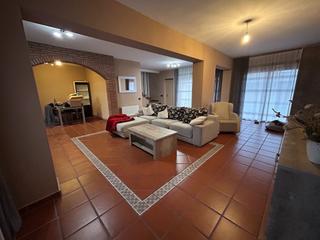 Casa adossada a Nucli Urbà. Casa en esparreguera