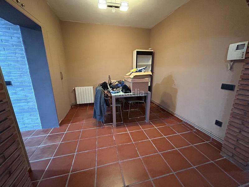 Foto d4678217-d9d8-4877-b3e7-1a98bdb61d57. Semi detached house with heating in Nucli Urbà Esparreguera