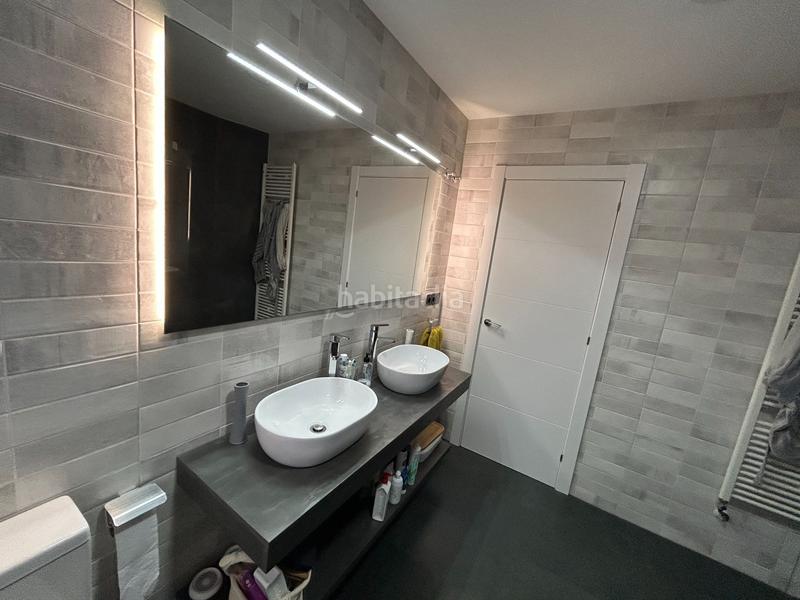 Foto e60092d0-7537-4e0d-9863-aaee5f285048. Semi detached house with heating in Nucli Urbà Esparreguera