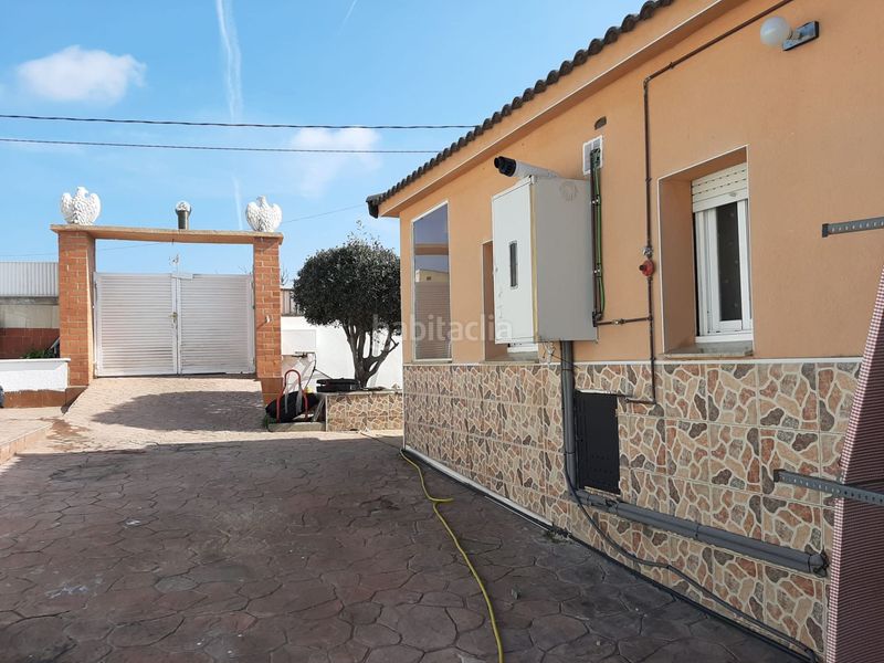 Foto a4047406-6772-4609-906a-67367661add4. Casa amb calefacció a Bisbal del Penedès (La)