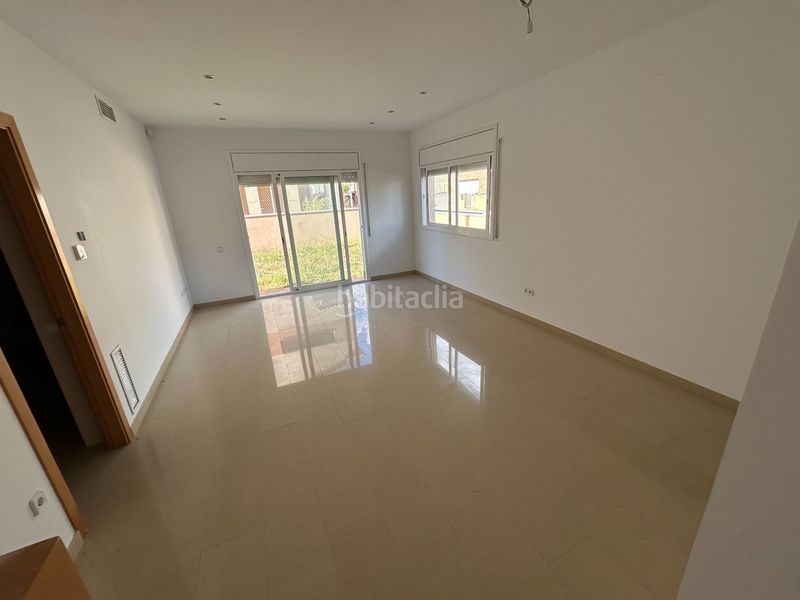 Foto be7d3456-362a-4e3b-957e-bcc6167d3ef6. Casa amb calefacció a Llorenç del Penedès