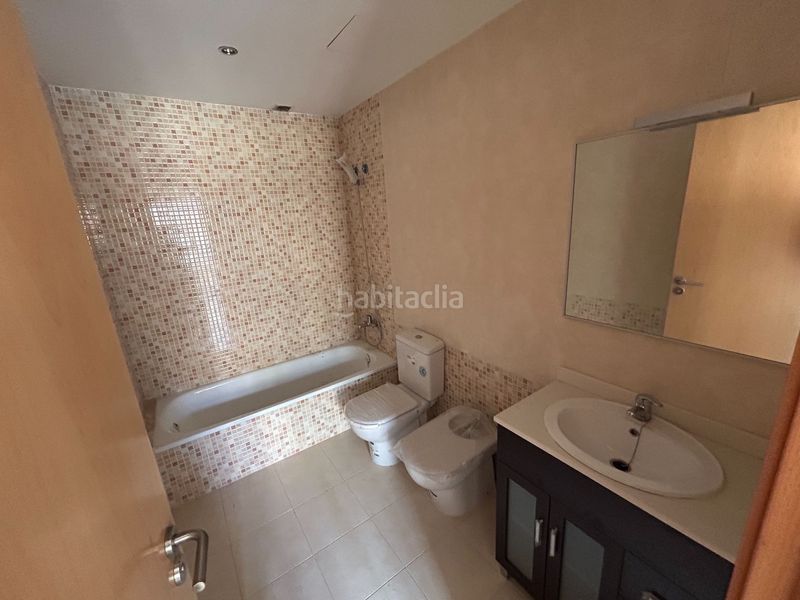 Foto c7c0ce98-b7de-46fe-9d33-4e544f38402a. Casa amb calefacció a Llorenç del Penedès