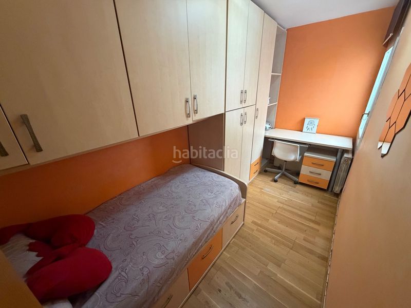 Foto d26572a8-1c4c-4b46-b6da-4a99eb016fb0. Pis amb calefacció a Nucli Urbà Esparreguera