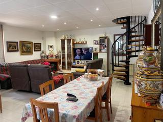 Maison à Can Rial. Casa en perfecto estado en la urbanización de can rial