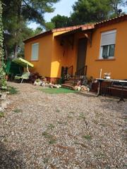 Casa a Cabrera d´Anoia. Encantadora casa en urbanización de can ros