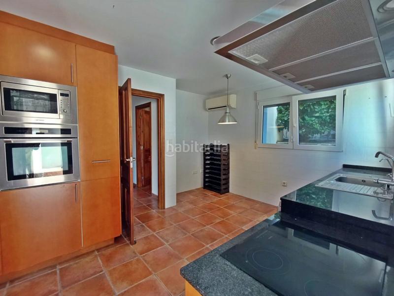 Foto 1723098e-0d49-44cd-a0ff-d4db4c383ce9. Chalet mit heizung parking pool in Las Rotas / Les Rotes Dénia