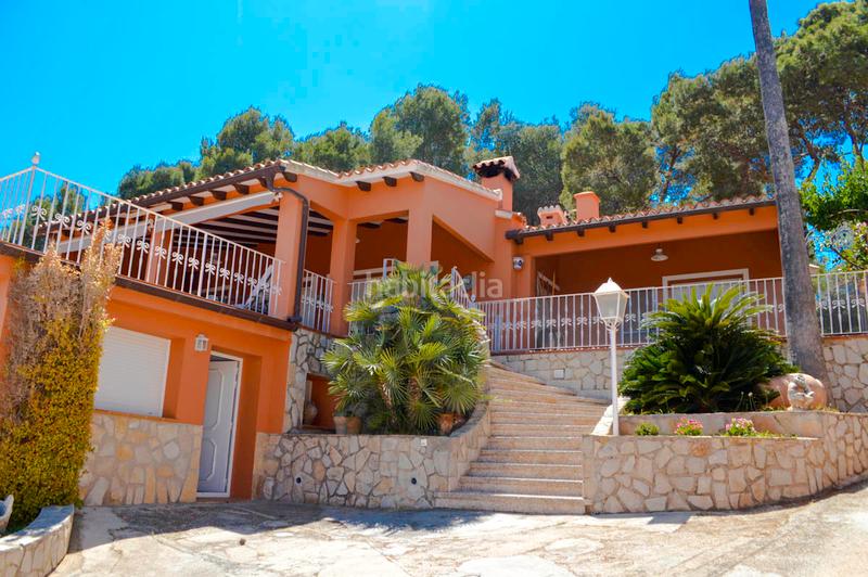 Foto 0cf122e9-1f92-4529-9f3c-a0e4e8e7e492. Chalet with parking pool in Las Rotas / Les Rotes Dénia