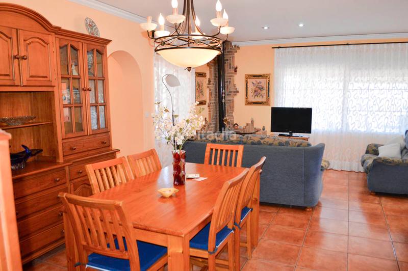 Foto 27bc6ff1-d7b3-4e1d-956e-cd63e1837b1e. Chalet with parking pool in Las Rotas / Les Rotes Dénia