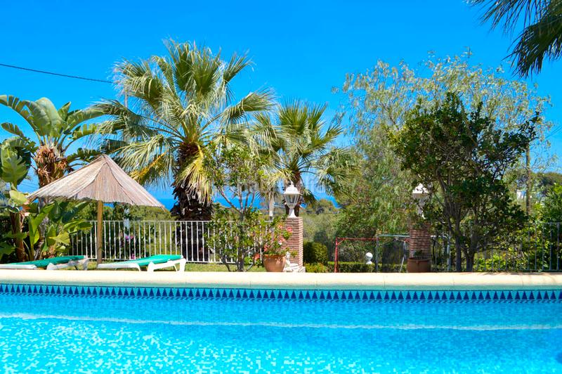 Foto be1a83c9-2e24-4dd2-a905-84d69589a84c. Chalet with parking pool in Las Rotas / Les Rotes Dénia