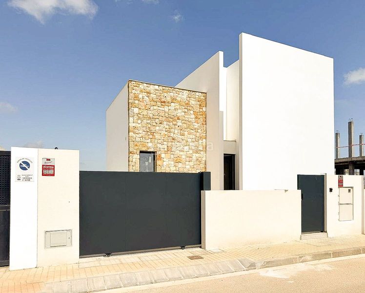 Foto dc884fe2-81b2-44e2-8531-a799911de03c. Xalet amb aparcament piscina a Verger (el)