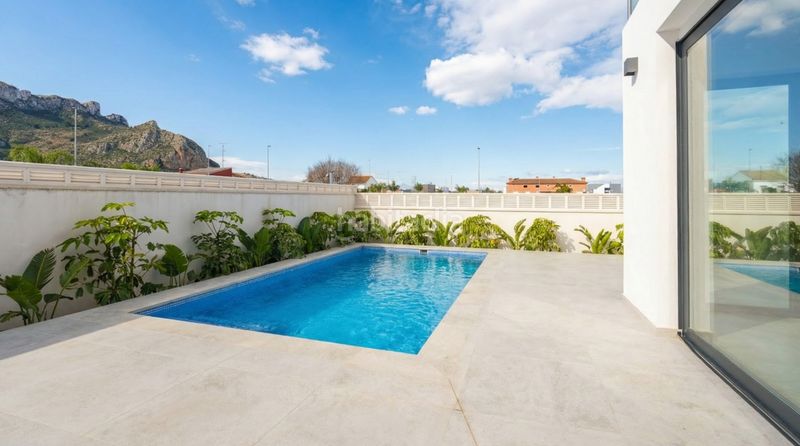 Foto f681a311-42a0-45b2-92b8-7525c3945767. Xalet amb aparcament piscina a Verger (el)