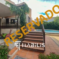 Maison  Cobisa - calle fernando de rojas. Habilis consulting inmobiliario vende chalet pareado de 165 m2 e