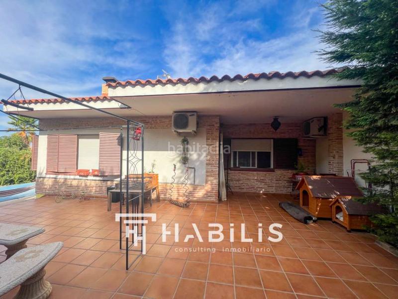 Foto 98c2a932-b5e5-4366-aafc-6c3e53e4ea62. Casa amb calefacció aparcament piscina a Cobisa