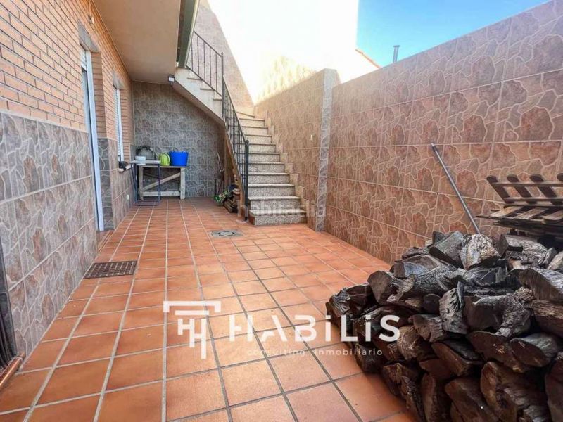 Foto 37914736-19f9-471d-859a-754d362303a5. Casa amb calefacció aparcament piscina a Nambroca