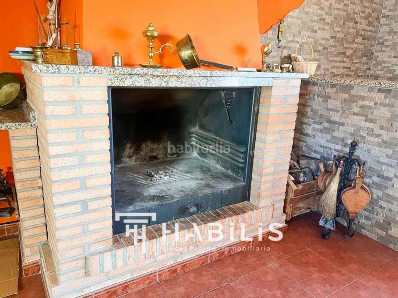 Foto 8545fe0c-ba0f-4b27-a037-bfb0b8e38e53. Casa amb calefacció aparcament piscina a Nambroca