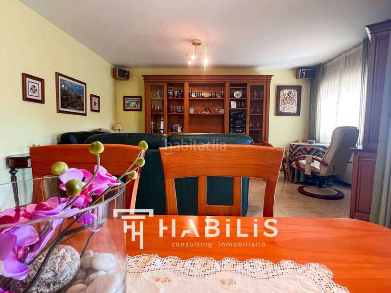 Foto f785f35b-c346-4a42-8ec4-b043aef0b5f3. Casa amb calefacció aparcament piscina a Nambroca