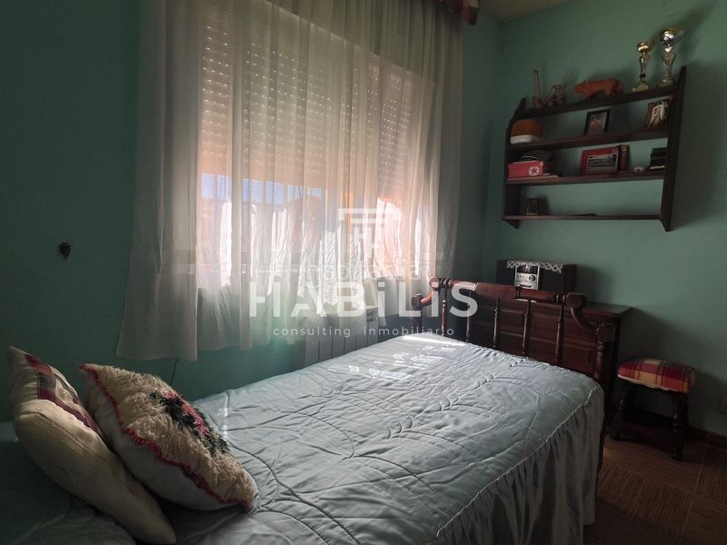 Foto caf8b569-846e-407a-aebf-d1496bb53e37. Casa a Navalmorales (Los)