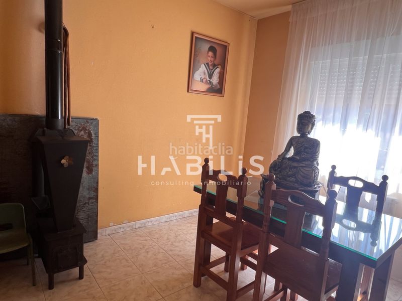 Foto d68f5c3d-814f-4f48-9f22-c28386469af5. Casa a Navalmorales (Los)