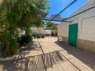 Affitto Casa in Guadamur. Alquiler de casa en planta baja con patio en el centro de guadam