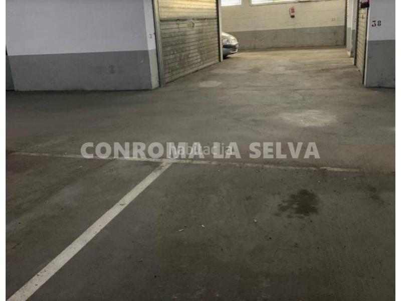 Foto 5663a194-89f4-400d-a946-1fdac84582e4. Parking coche parquing muy bien ubicado en Els Pavos en Blanes