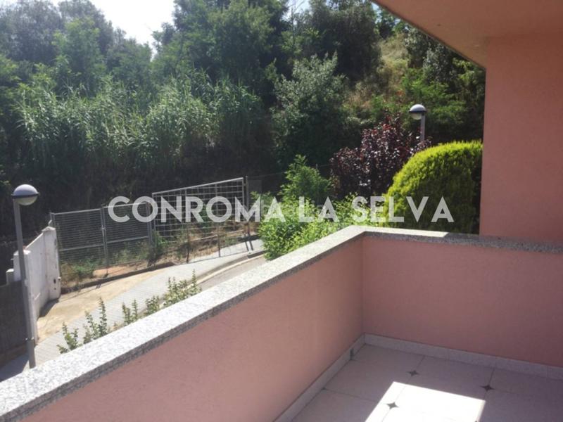 Foto 01f2c7f5-3294-48fe-8022-57b48e7bfea7. Casa  en venta en els pavos en Centre Blanes