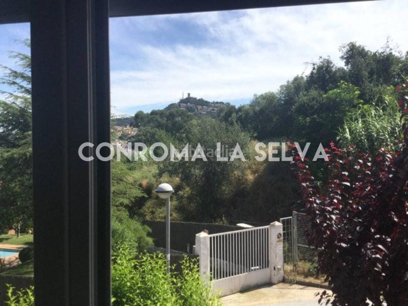 Foto 72c76959-e96f-4e66-8f27-ef387de74a94. Casa  en venta en els pavos en Centre Blanes