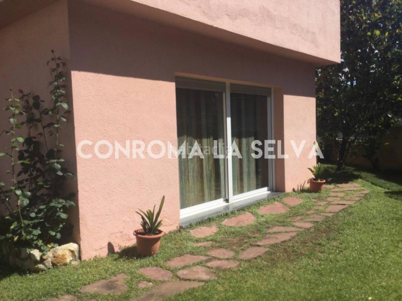 Foto e2eefd33-3d94-4d1c-aafc-6786f4d65c7f. Casa  en venta en els pavos en Centre Blanes