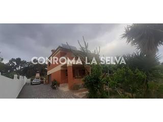 Casa a Riudarenes. Casa en venta en riudarenes