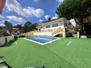 Xalet a Lloret Blau - La Creu de Lloret. Grandioso chalet con preciosas vistas y con todas las comodidade