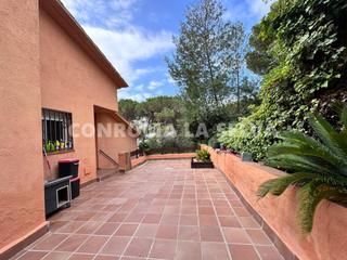 Haus in Aiguaviva Parc. Preciosa casa con piscina climatizada en venta  en vidreres