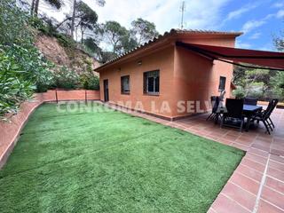 Maison à Aiguaviva Parc. Preciosa casa con piscina climatizada en venta  en vidreres