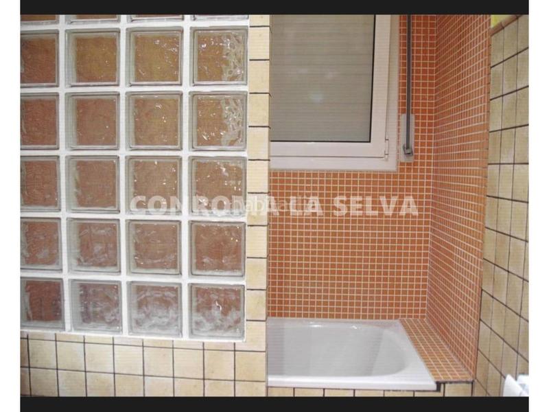 Foto 5a9e7f86-c3c8-451f-865e-679c2bf40eb9. Casa amb calefacció aparcament a Fogars de la Selva