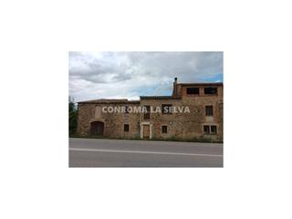 Masia a Corçà. Venta de masía en corçà