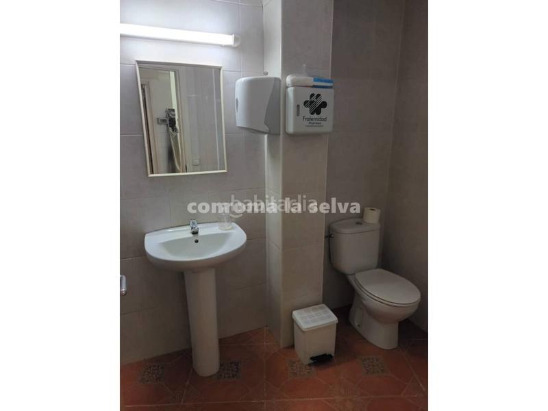 Foto f728cba8-3ab9-45e0-b0c0-2ade9b2fd9e9. Locale commerciale in Tordera Tordera