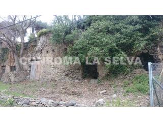 Masia a Tordera. Masia terreno rústico con masia a restaurar
