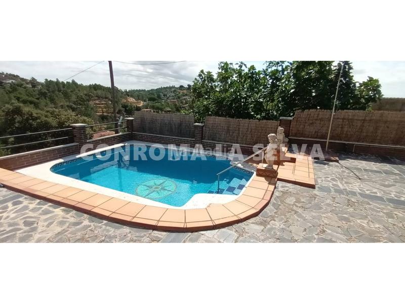 Foto 74169dff-d867-4931-bb98-380ca045ed8a. House with heating parking pool in Riudarenes