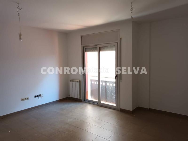 Foto e439eade-d1fc-44be-ac6c-39ab64d24cc2. Dúplex amb calefacció a Tordera Tordera