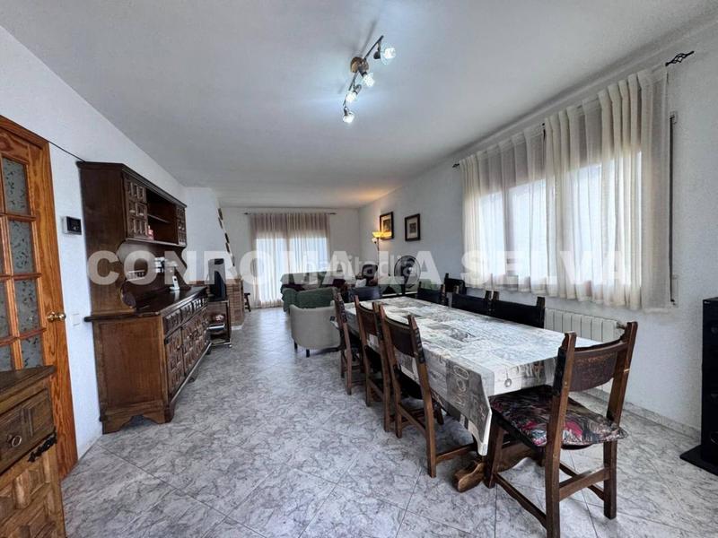 Foto f978dc95-32d7-49f2-9224-b46873766081. Maison avec chauffage parking piscine dans Niàgara Parc -Àgora Parc Tordera