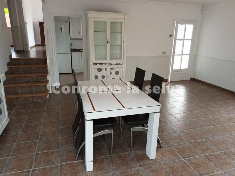 Foto c74f35fe-7166-4c54-ac2e-52ae8af0fd72. Xalet amb piscina a Mas Mora-Sant Daniel Tordera