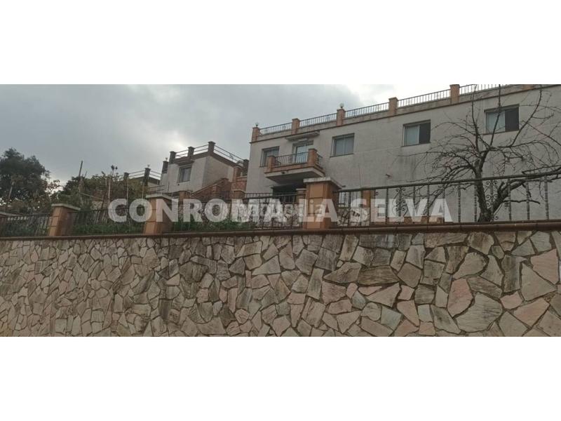 Foto d2178f63-86d7-47c1-9e00-4a20b506800a. House with heating parking pool in Riudarenes