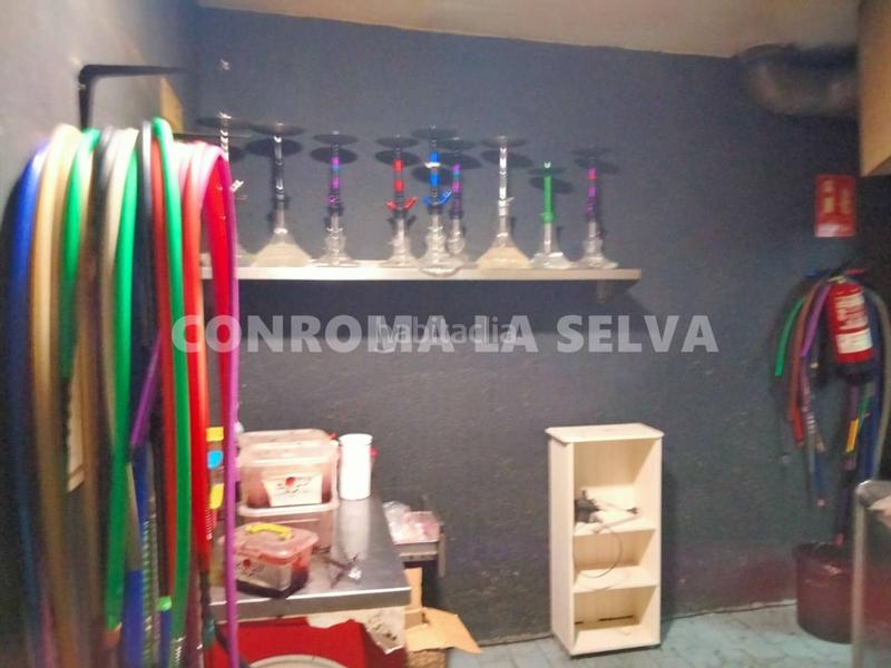 Foto f82aecb2-6ac9-497d-8991-65908b387f20. Traspàs local comercial a Els Pins Blanes