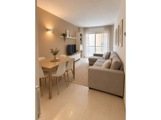 Pis a Mont Ferrant-Joan Carles I. Venta de piso en blanes
