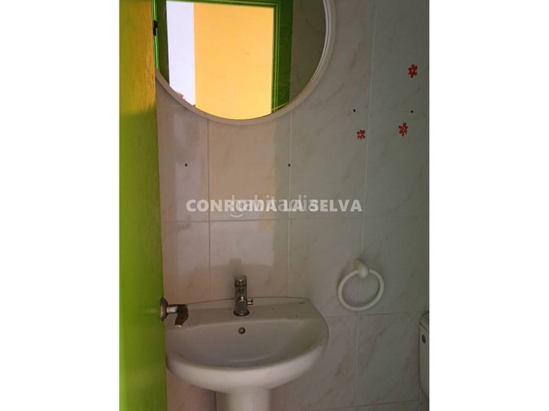 Foto 06c1e33b-bf12-4636-ab03-50eb40b5b1fa. Local comercial a Malgrat de Mar