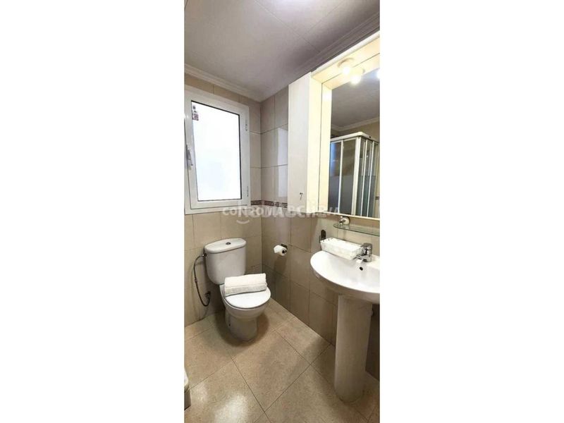 Foto bf5d5c3a-7428-42e1-8c6d-5410e2616db1. Pis amb calefacció piscina a Centre Pineda de Mar