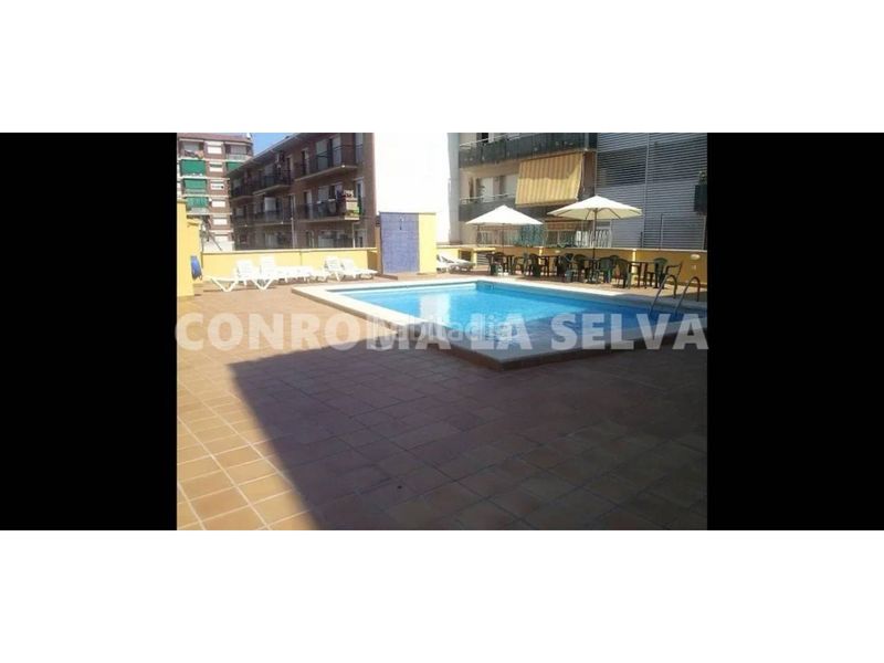 Foto fb315bf2-f969-45f7-bc13-ff8e9f556634. Pis amb calefacció piscina a Centre Pineda de Mar