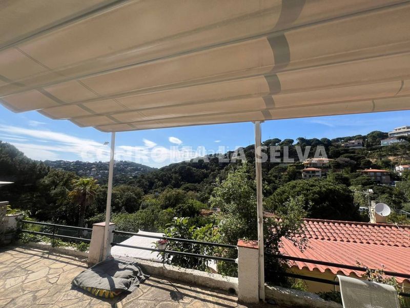 Foto 5cd6f89e-9576-467d-acc7-e05a429bccde. Piso Canyellesla montgoda, piso con parking en venta en Lloret de Mar