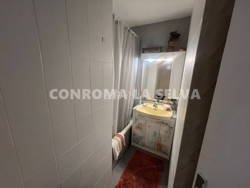 Foto d2a8aa2d-93bf-4152-874c-3e4c2a96b81e. Piso Canyellesla montgoda, piso con parking en venta en Lloret de Mar