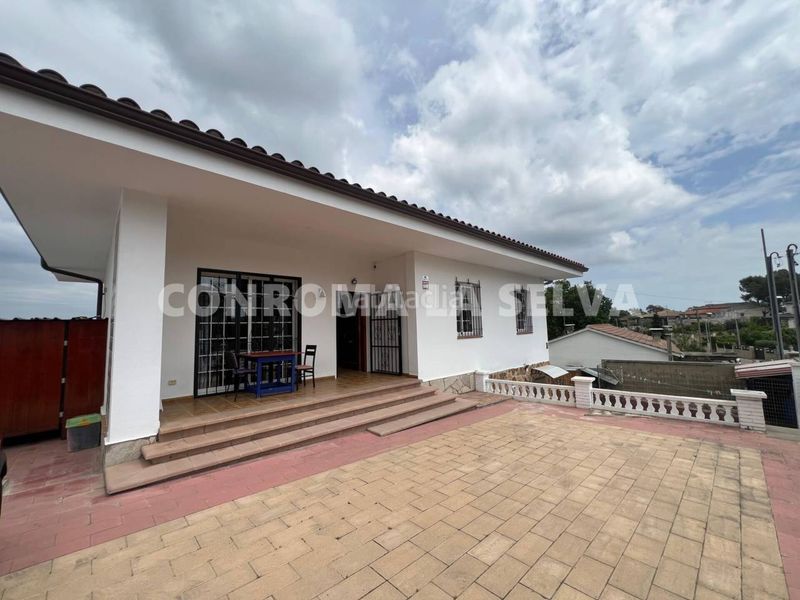 Foto ffcf07d9-b96a-4416-9c05-5e8add2e229a. Casa amb calefacció aparcament piscina a Niàgara Parc -Àgora Parc Tordera
