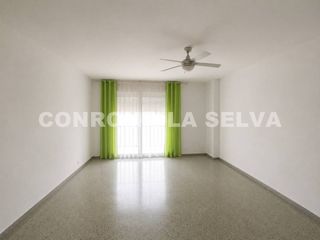 Appartamento  Calle canigo. Venta de piso luminoso en els pavos, blanes